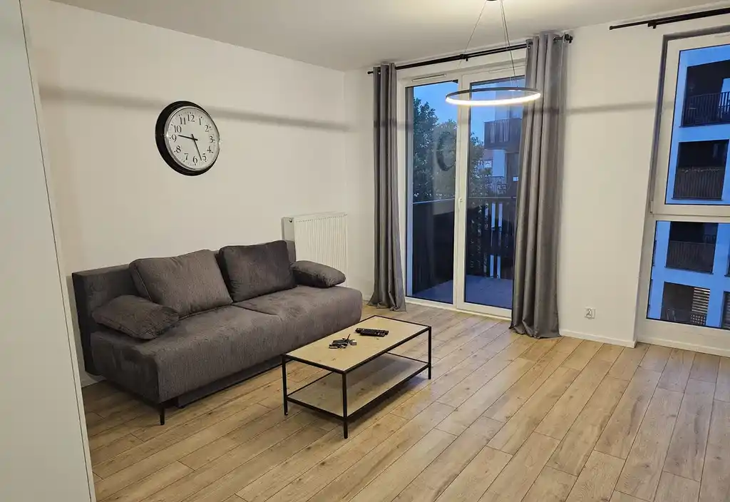 Cicha kawalerka z balkonem i miejscem w hali garażowej - zdjęcie 5