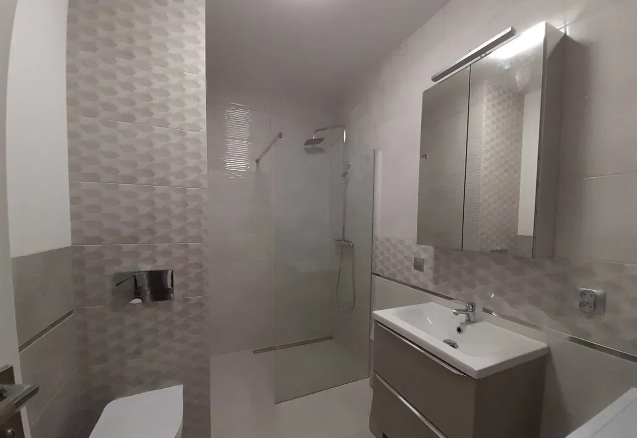 Wynajmę mieszkanie 42 m2 + garaż – ul. Sobieskiego 14B, Skierniewice - zdjęcie 2