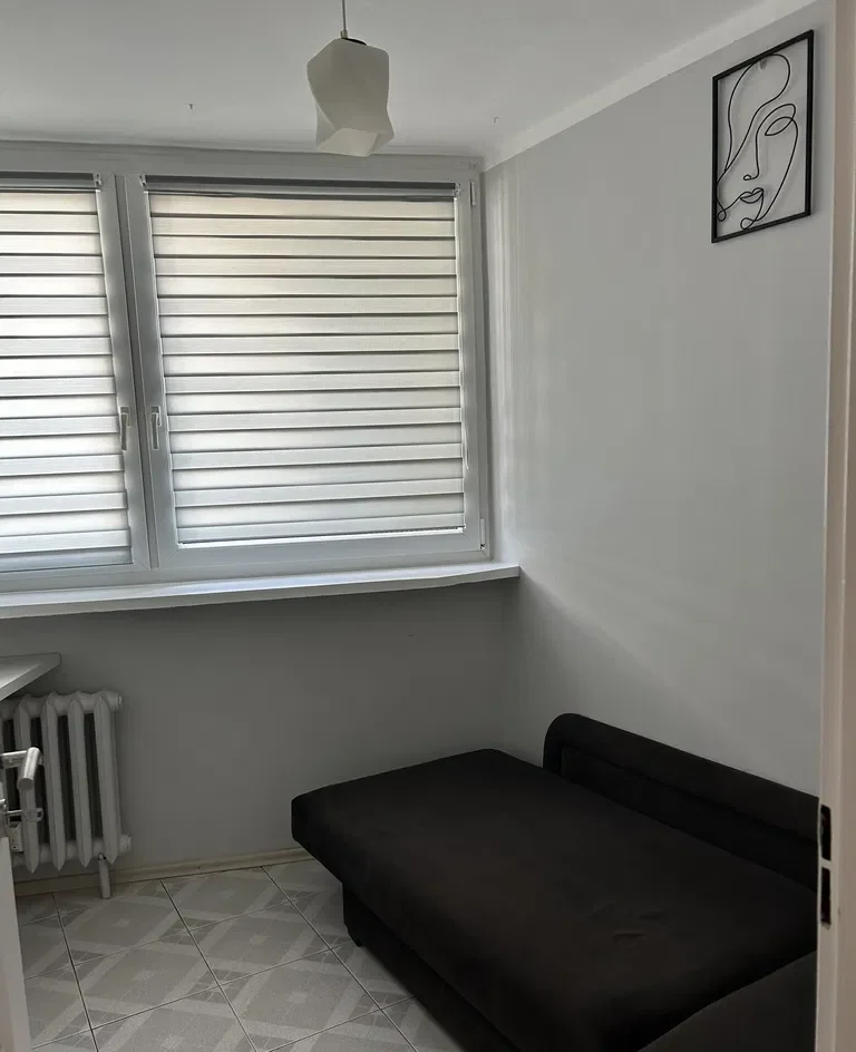 Wynajmę 3 pokojowe mieszkanie 48 m2 we Wrocławiu na Placu Grunwaldzkim - zdjęcie 7