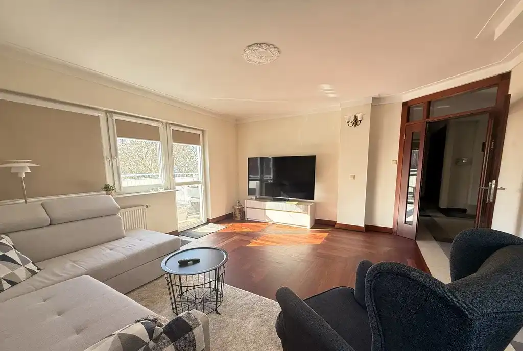 Komfortowy apartament przy Pl.Batorego z garażem - zdjęcie 2