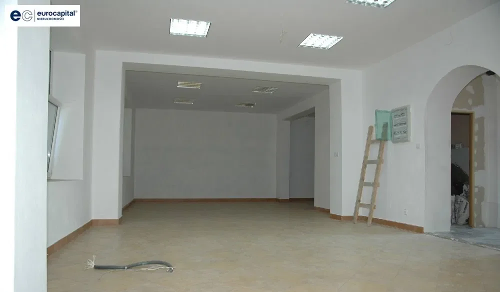 Kamienica w centrum miasta z własnym parkingiem! - zdjęcie 9