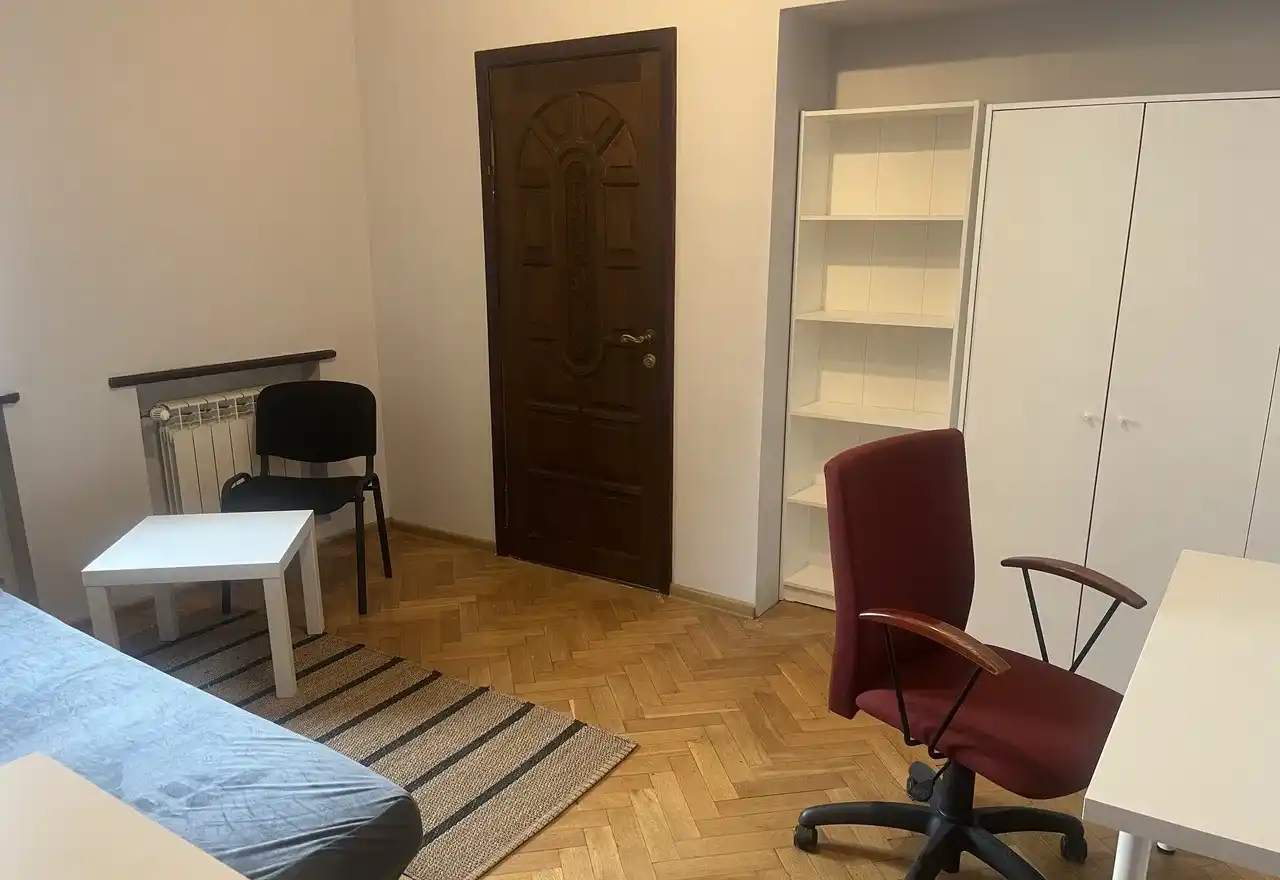 Pokój z balkonem na Winogradach - zdjęcie 4