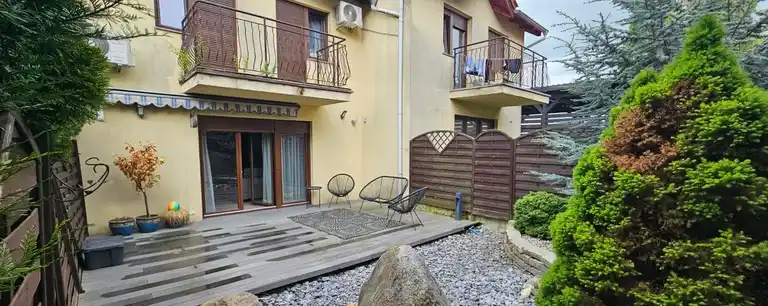 Dom szeregowy z garażem i klimatyzacją, 180 m² w CENTRUM - zdjęcie 3