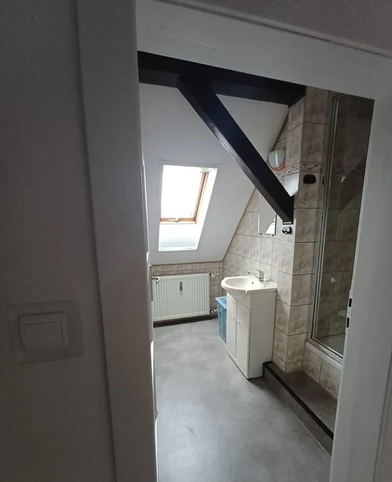 Mieszkanie 2 pokojowe po remoncie na poddaszu 57m2 do wynajęcia - zdjęcie 6