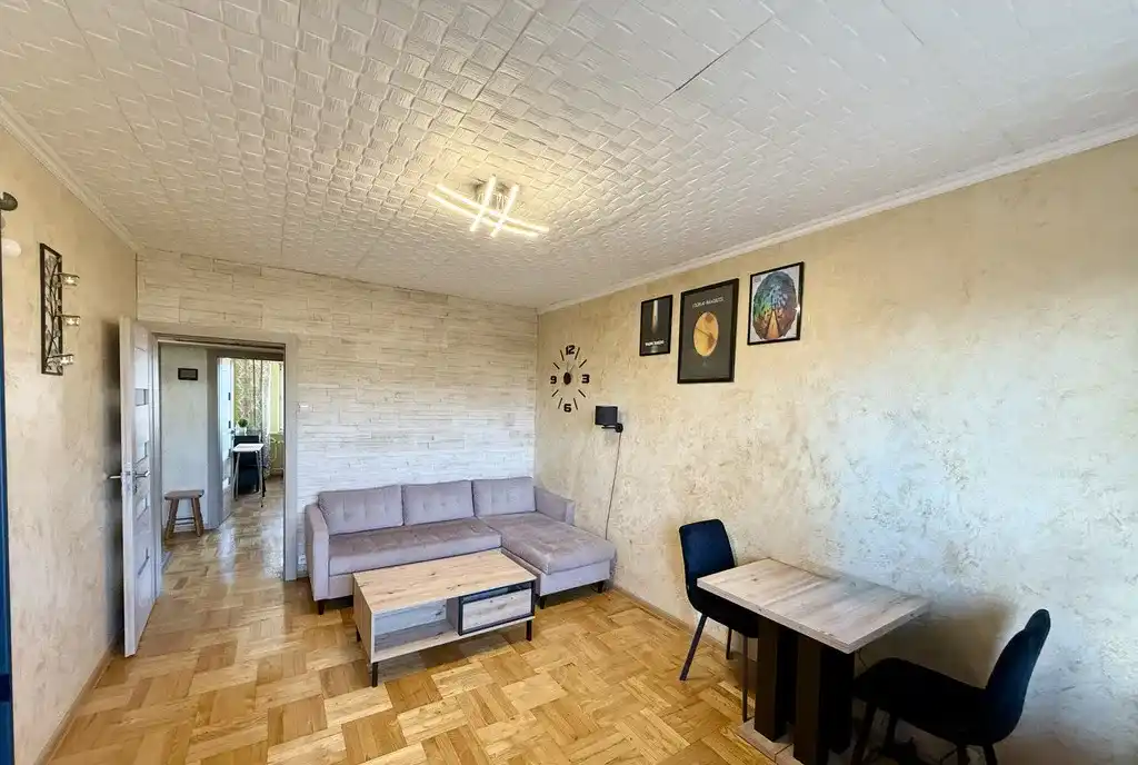 CENTRUM MIASTA - 53 M2 – 3 POKOJE - BALKON - zdjęcie 2