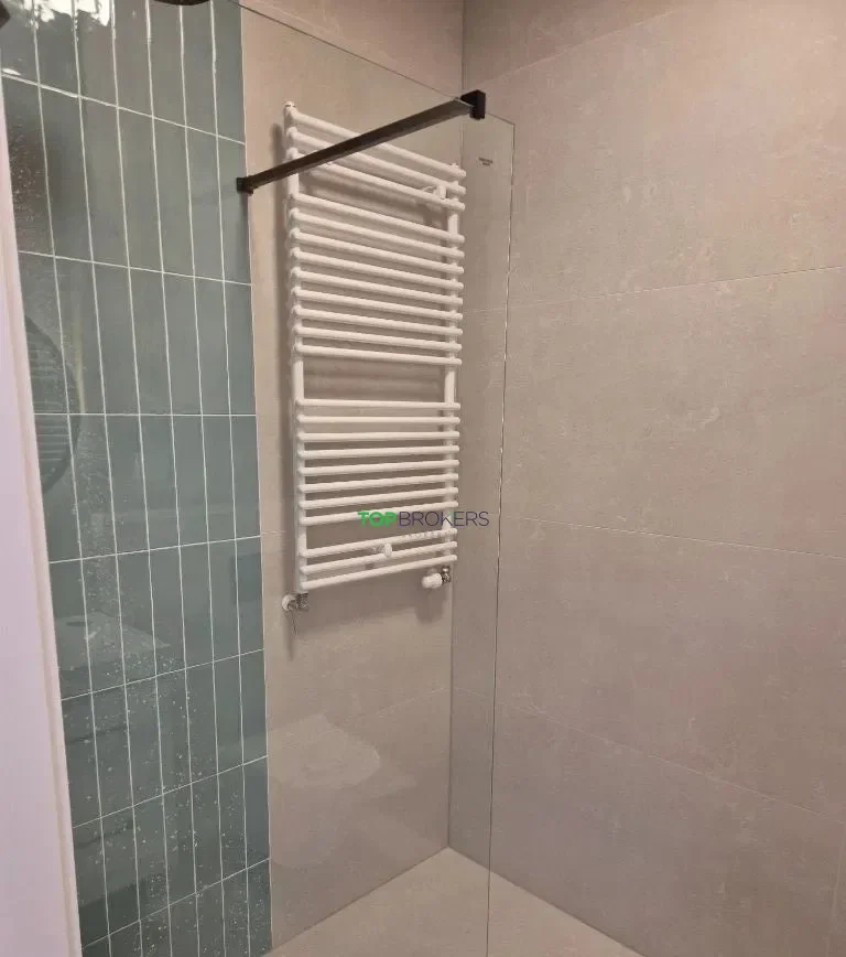 Przestronne, jasne 4 pokoje, duży balkon, garaż - zdjęcie 10