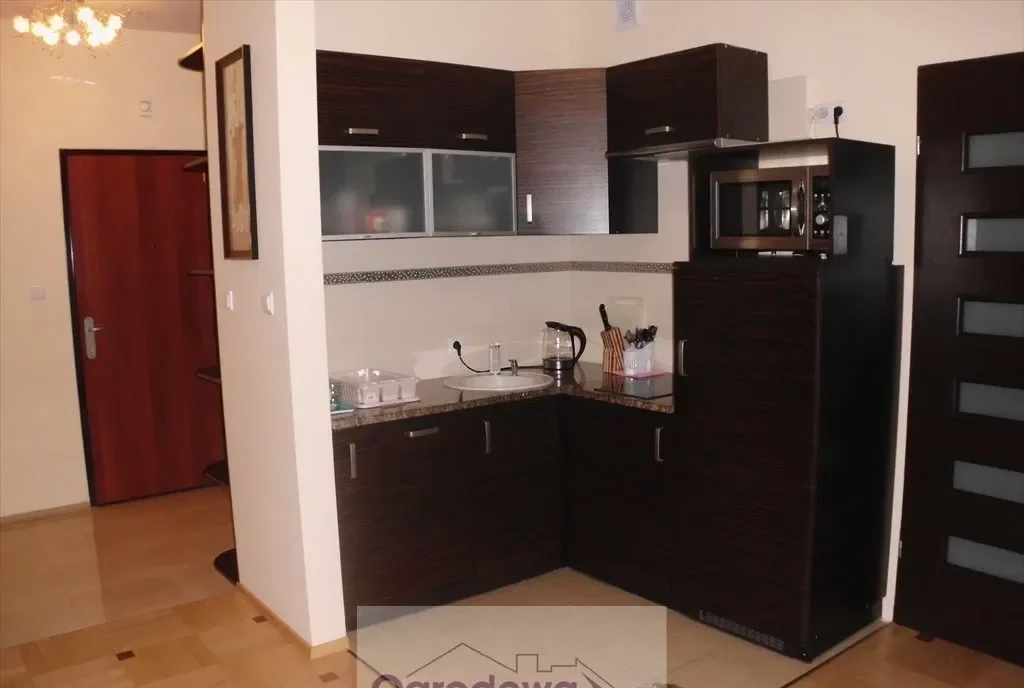 Apartament 39 m² w Warszawie (Śródmieście) - zdjęcie 2