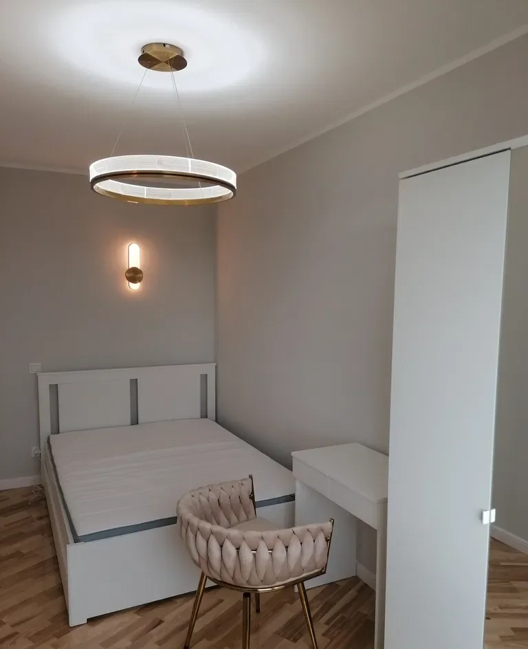 2-pokojowe mieszkanie z garażem w centrum - zdjęcie 5