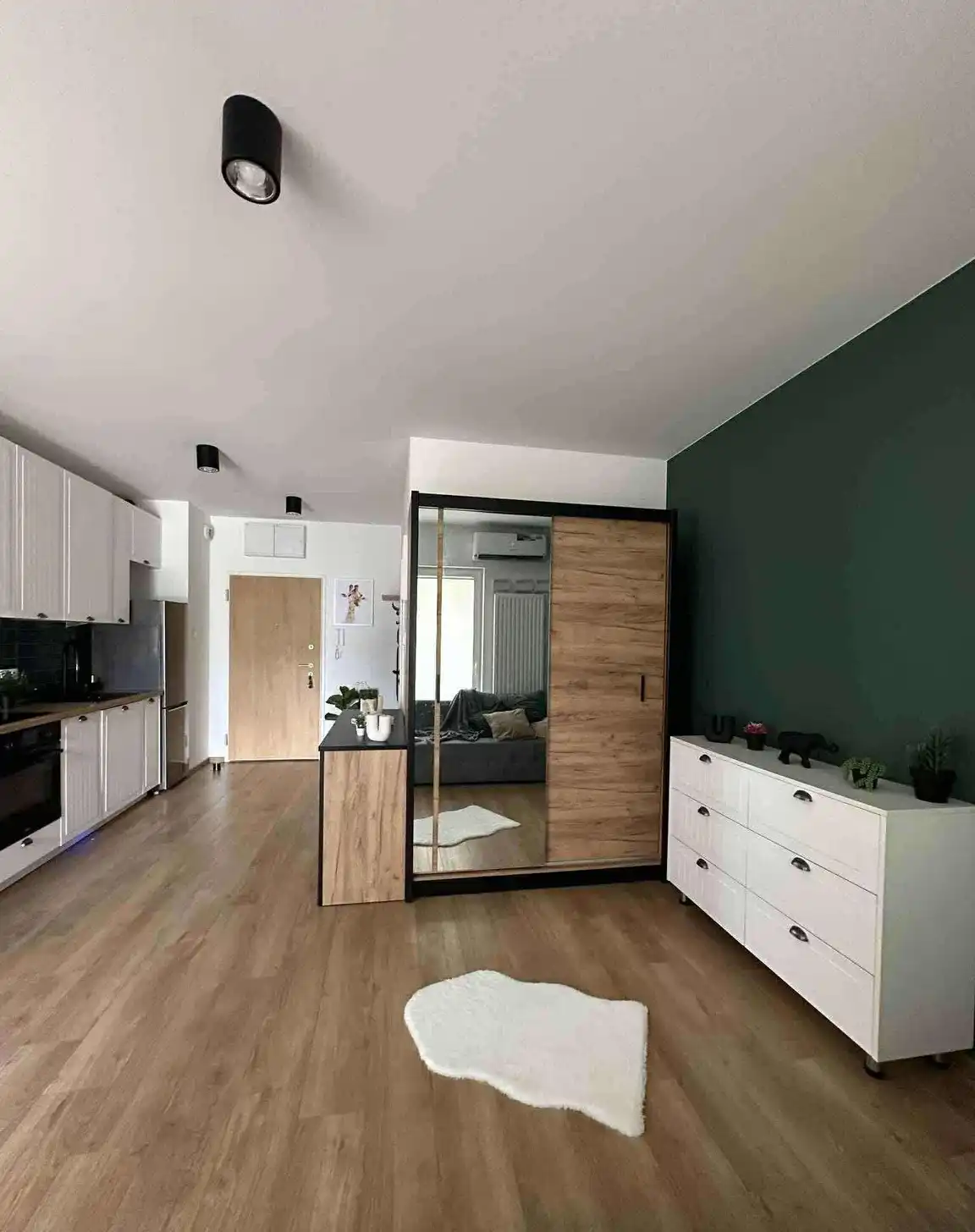 Przestronna kawalerka nowe osiedle, duży balkon, klimatyzacja - zdjęcie 10