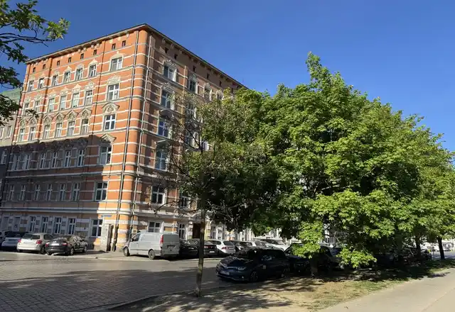 Komfortowe mieszkanie w kamienicy z windą przy Wydziale Architektury