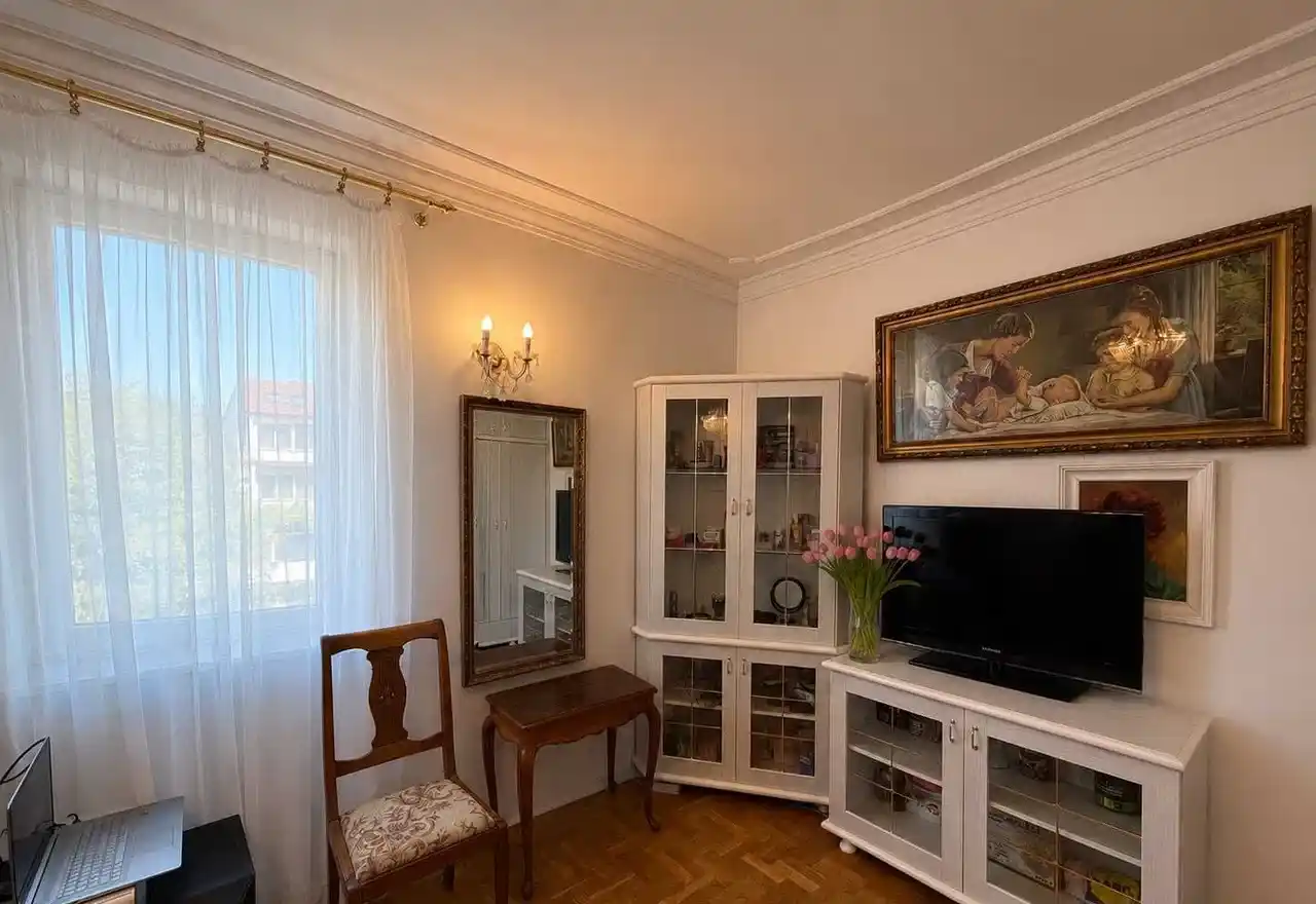 Elegancki pokój w domu na Olechowie - zdjęcie 2