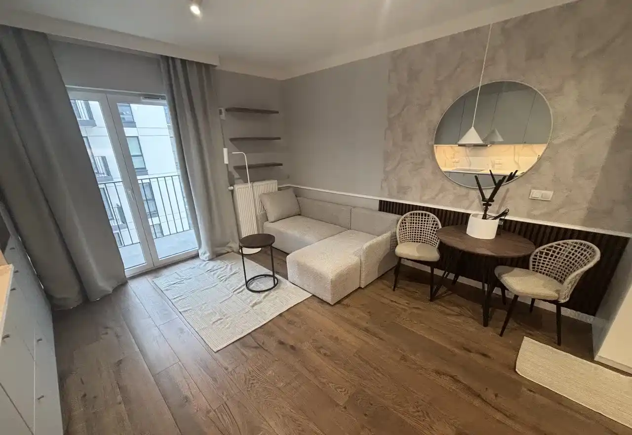 APARTAMENT w ŚRÓDMIEŚCIU! WYSOKI STANDARD Z BALKONEM! PIERWSZY NAJEMCA - zdjęcie 5