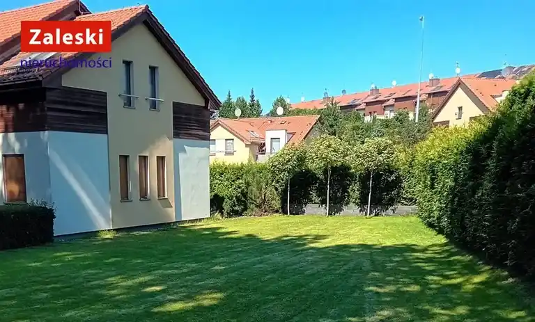 Luksusowy dom w Brętowie z kominkiem i dużą działką - zdjęcie 2