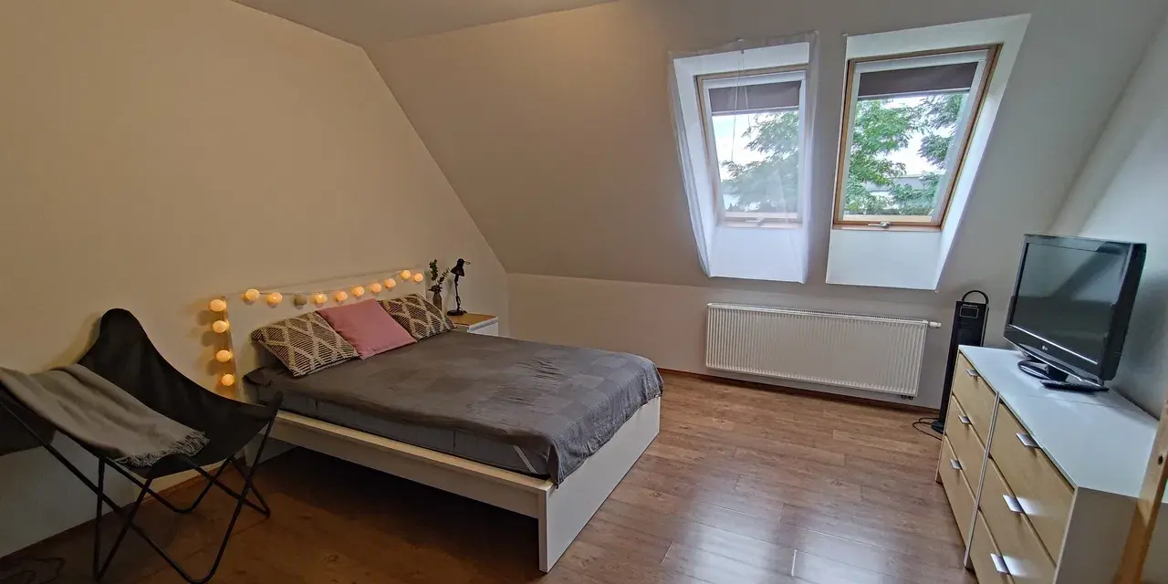 Przygotowany dla 5-6 pracowników, standard dobry, 2 kuchnie, 3x wc - zdjęcie 9