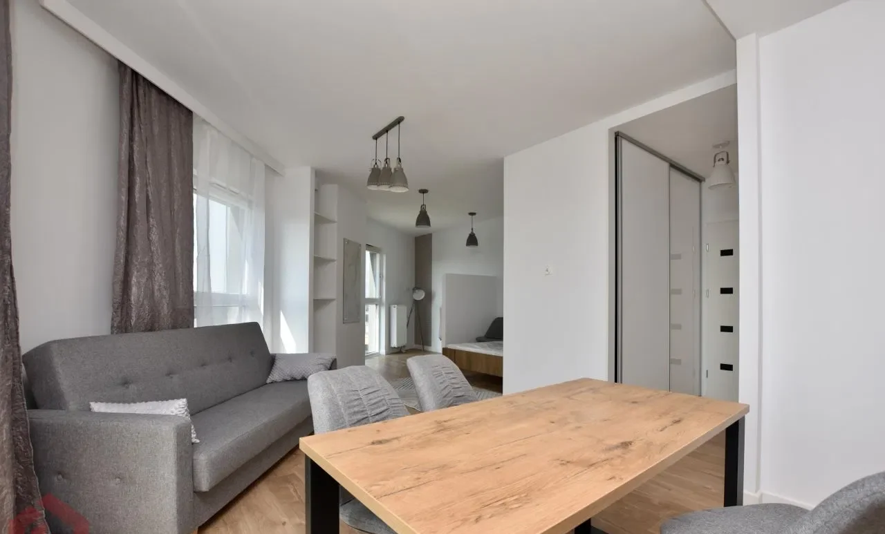 Apartament na 8-piętrze Capital Towers - zdjęcie 4