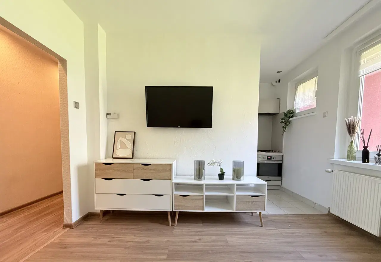Mieszkanie do wynajęcia w Bytomiu z piwnicą - zdjęcie 2