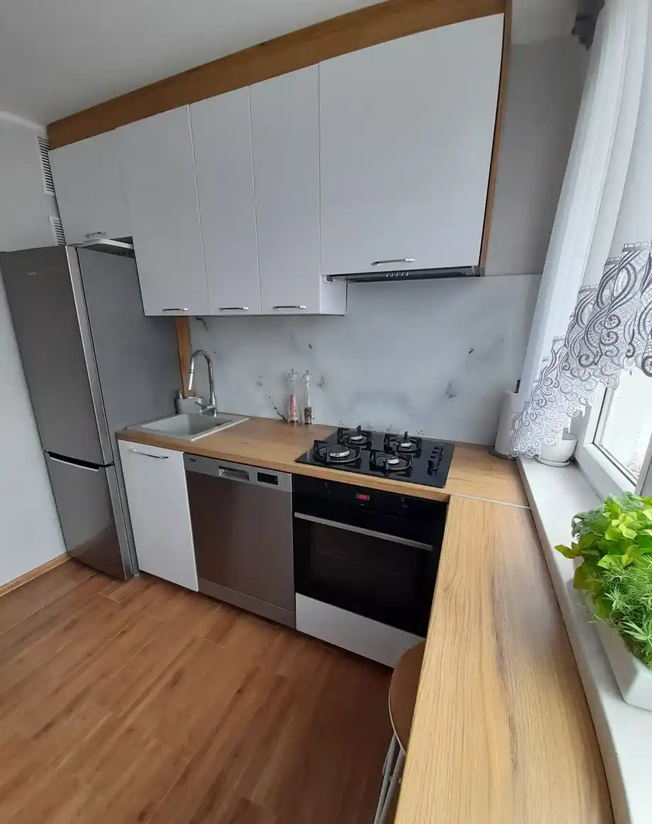 2 pokojowe mieszkanie z balkonem z widokiem na zieleń | Osobna kuchnia - zdjęcie 9