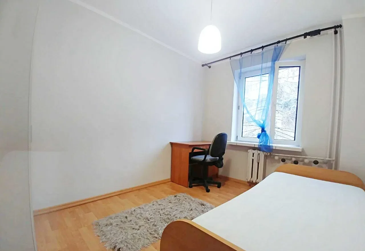 Wynajmę pokój 1 osobowy JAROTY ul. Janowicza, w przestronnym mieszkaniu,