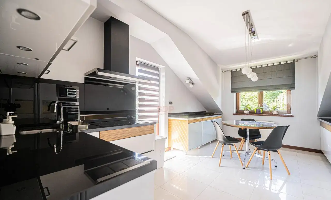 Mieszkanie 3 pokojowe na Oporowie | 110 m2 | garaż - zdjęcie 5