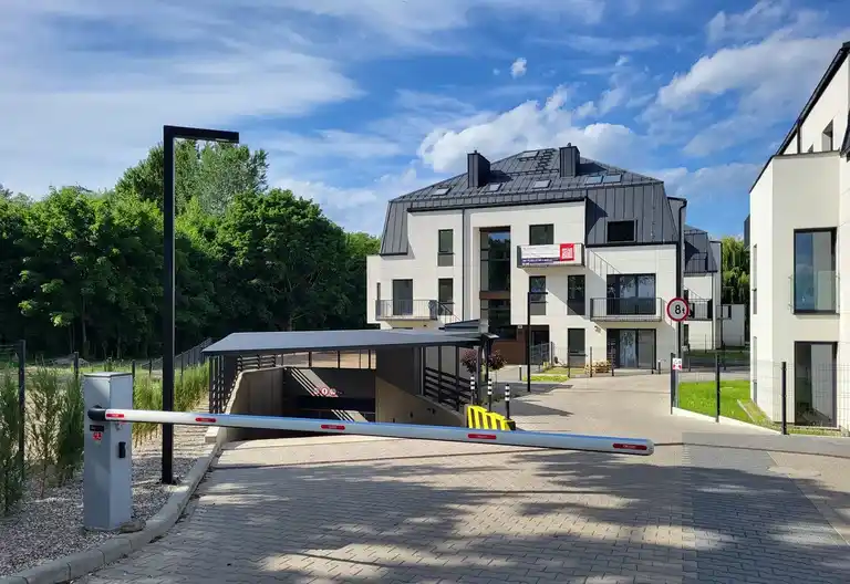 Kawalerka | Osobowicka | kameralne osiedle | balkon | garaż + piwnica - zdjęcie 10