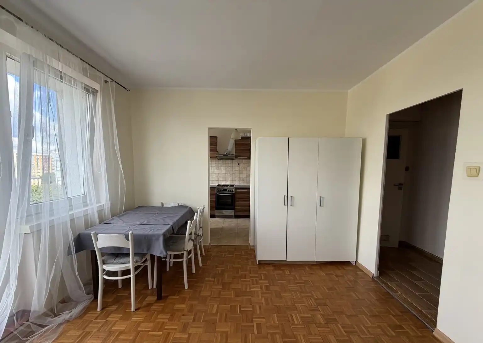 Komfortowe mieszkanie z widokiem do wynajęcia. - zdjęcie 8