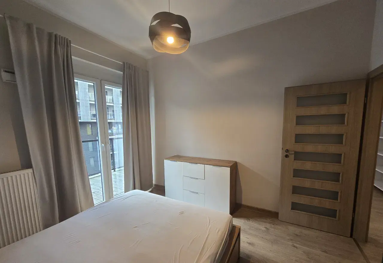 Komfortowy apartament nad Odrą – Atal Towers, ul.Sikorskiego / Centrum - zdjęcie 8