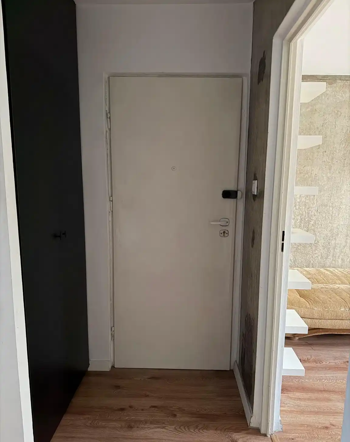Nowoczesne, zadbane 3 pokoje z osobną kuchnią i balkonem – zapraszamy! - zdjęcie 8