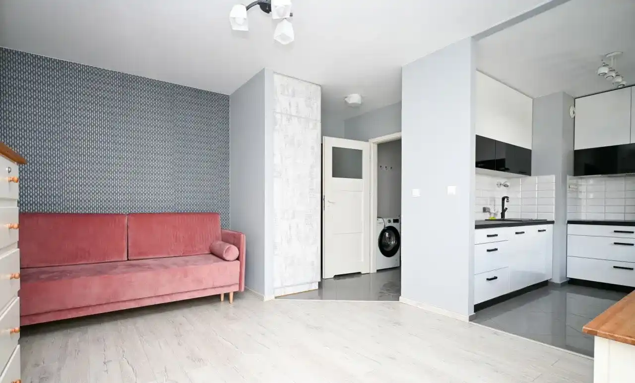 Nowoczesne Studio Ul.Poznańska + balkon