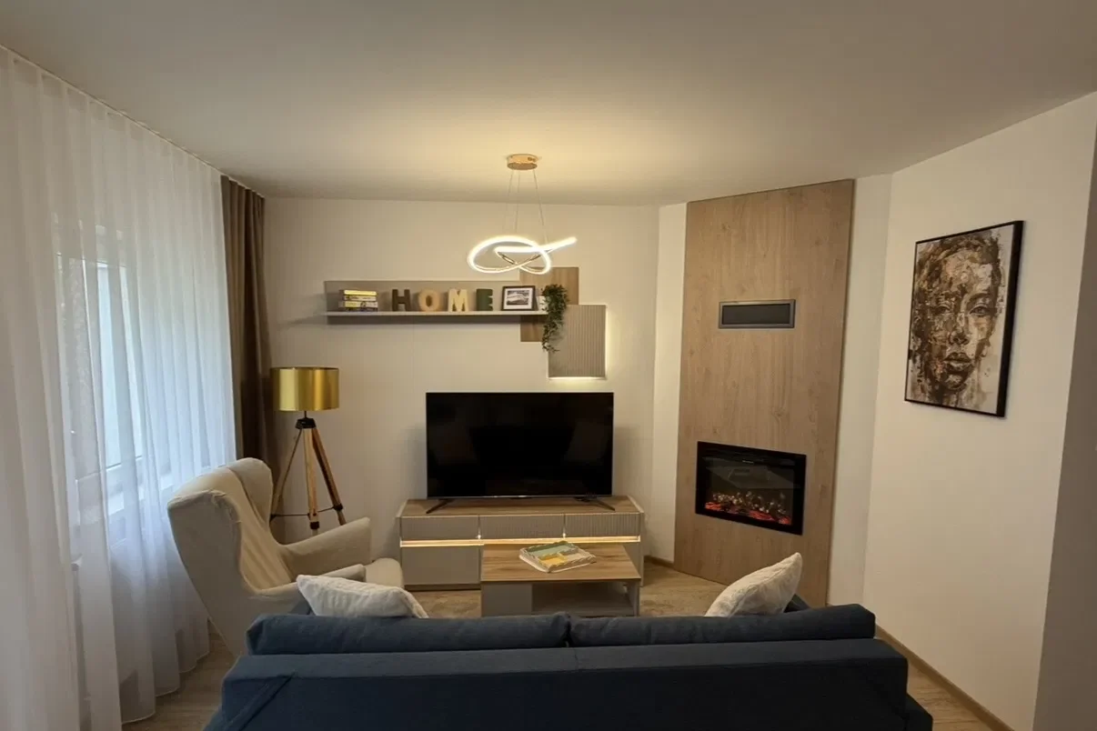 Uroczy dom 90 m² z ogrodem, klimatyzacją i wiatą garażową – Borówiec - zdjęcie 10