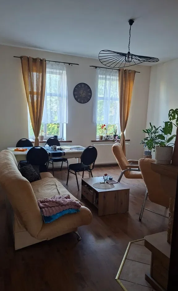 Przestronne mieszkanie z balkonem w kamienicy - zdjęcie 5