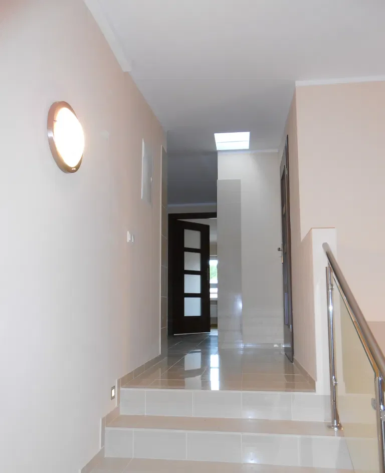 BEZPOŚREDNIO LOKAL 61 m2 biuro - mieszkanie - zdjęcie 3