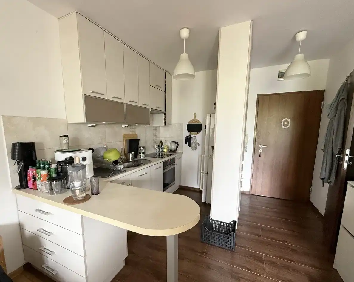 Do wynajęcia kawalerka 39,5 m2, z widokiem na teren zielony + garaż mp - zdjęcie 2