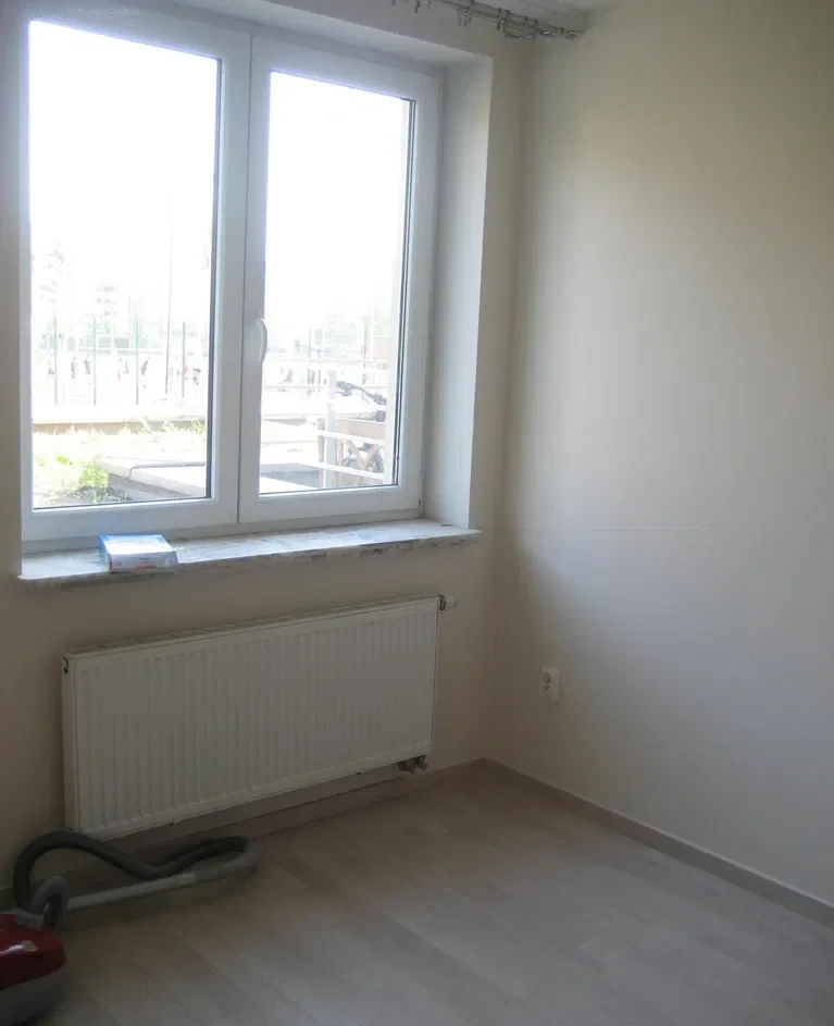 2 pokoje z balkonem, miejscem postojowym i komórką  w cenie najmu - zdjęcie 4