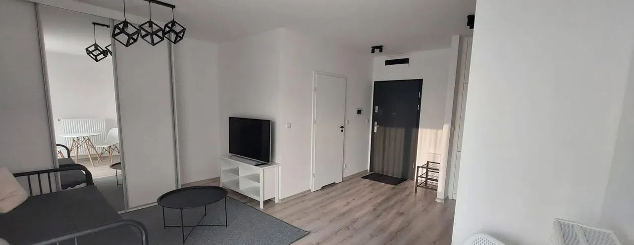 Kawalerka z balkonem w nowym bloku - zdjęcie 3
