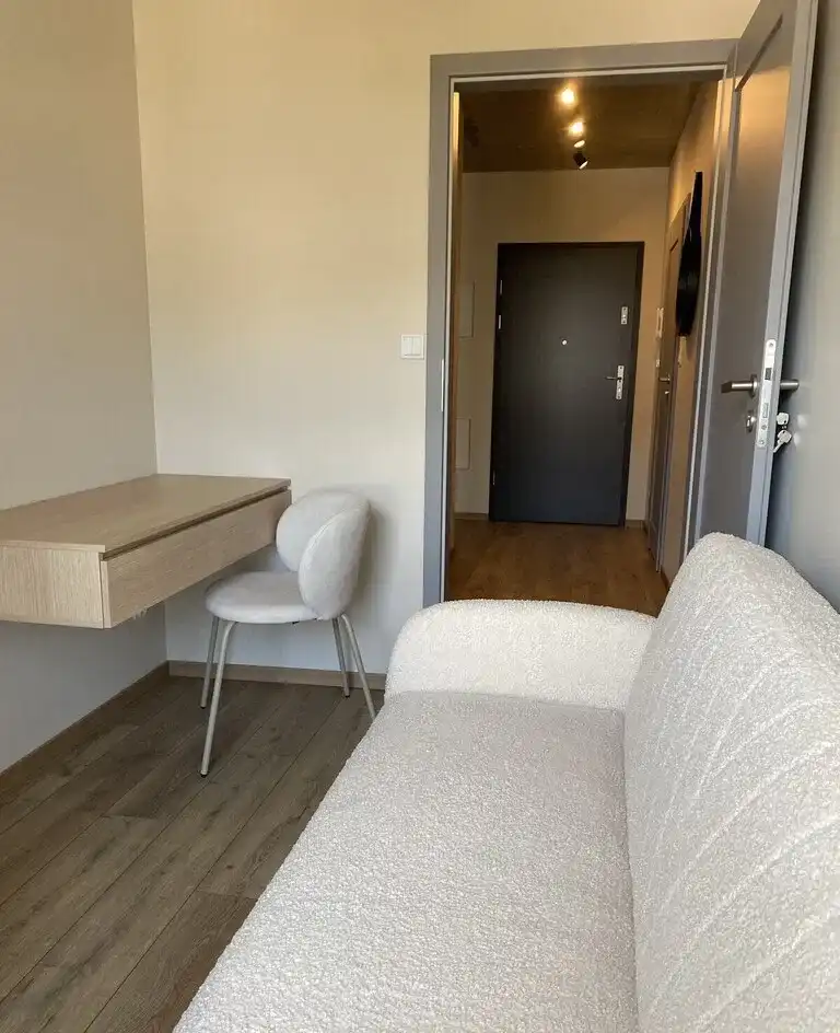 Luksusowy apartament z garażem w Łodzi - zdjęcie 8