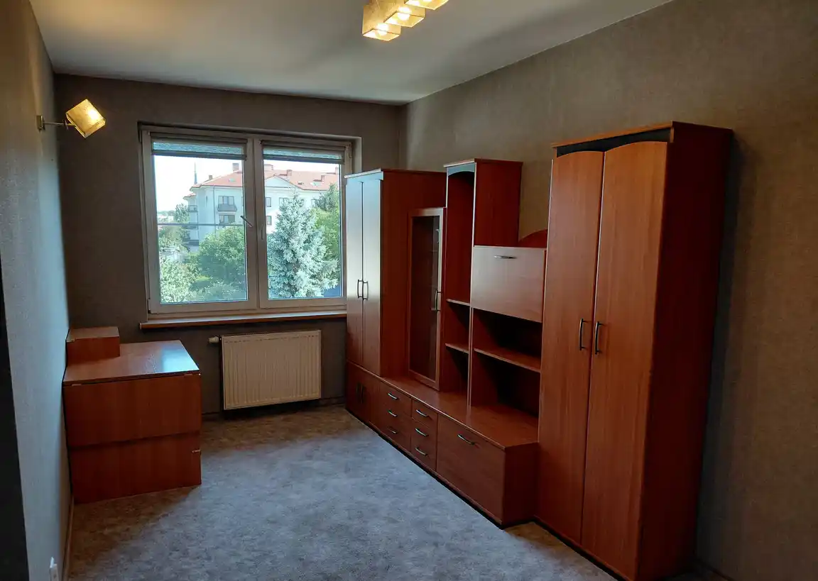 Przestronne 4 pokojowe, 98m2 z garażem w centrum - zdjęcie 9