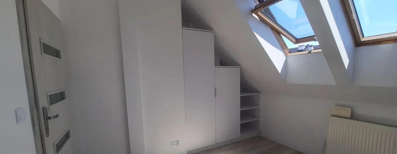 4 pokojowy dom w zabudowie szeregowej z ogródkiem - zdjęcie 7