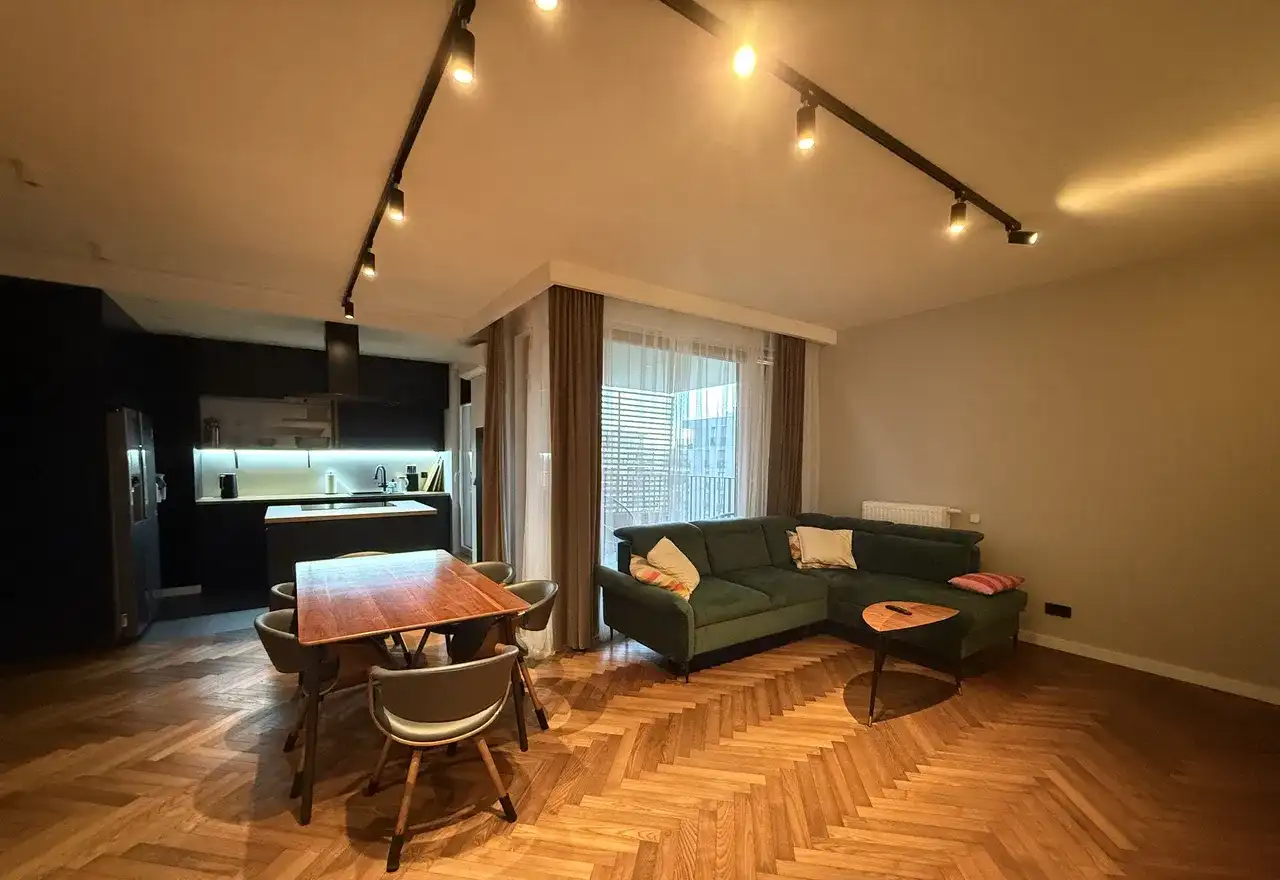 Przestronny apartament na Woli | 2 BALKONY| 2 ŁAZIENKI | KLIMATYZACJA - zdjęcie 4