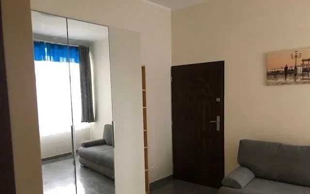 Do wynajęcia kawalerka przy ul. Niegolewskich - zdjęcie 4