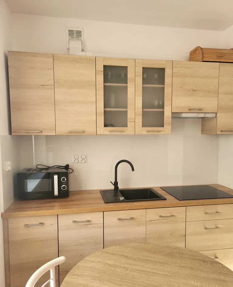Wynajmę mieszkanie przy ul. Plac Ofiar Getta 6 - zdjęcie 3