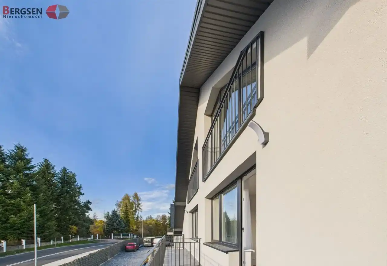 Nowoczesny, klima, alarm, International School - zdjęcie 4